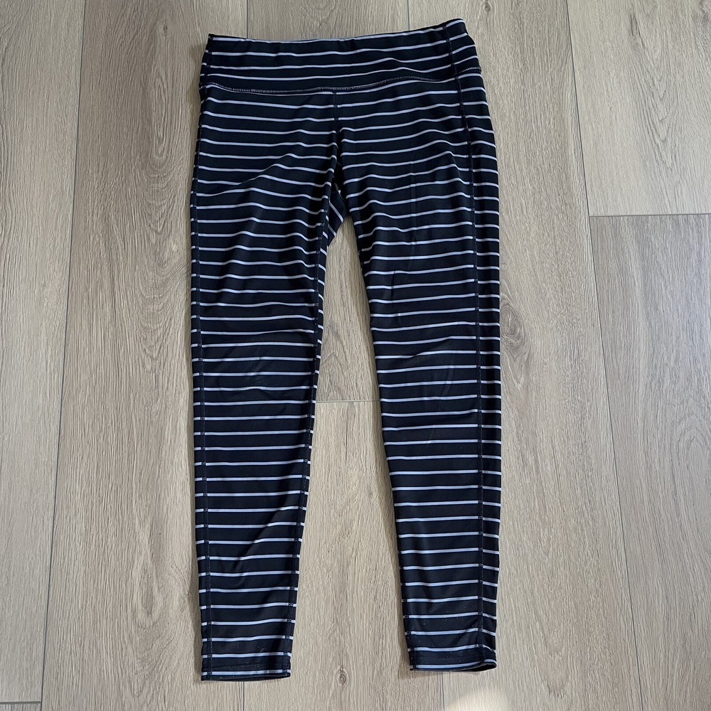 Athleta Chaturanga Striped black grey Legging size M Athleisure Workout